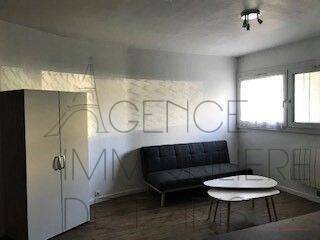 Rent Apartment studio 1 room 33.3 m² Longjumeau 91160