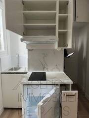 Location Appartement studio 1 pièce 14 m² Paris 15e Arrondissement 75015