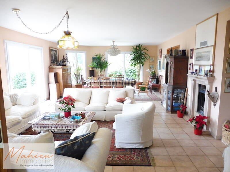 Vendu Maison individuelle 5 pièces 192 m² Échenevex 01170