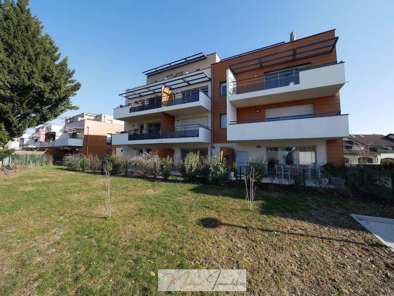 Vendu Appartement 4 pièces 85 m² Ornex 01210