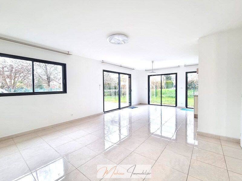 Sold Terraced house 6 rooms 124 m² Ornex 01210