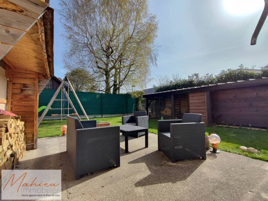 Vendu Maison individuelle 5 pièces 117 m² Gex 01170