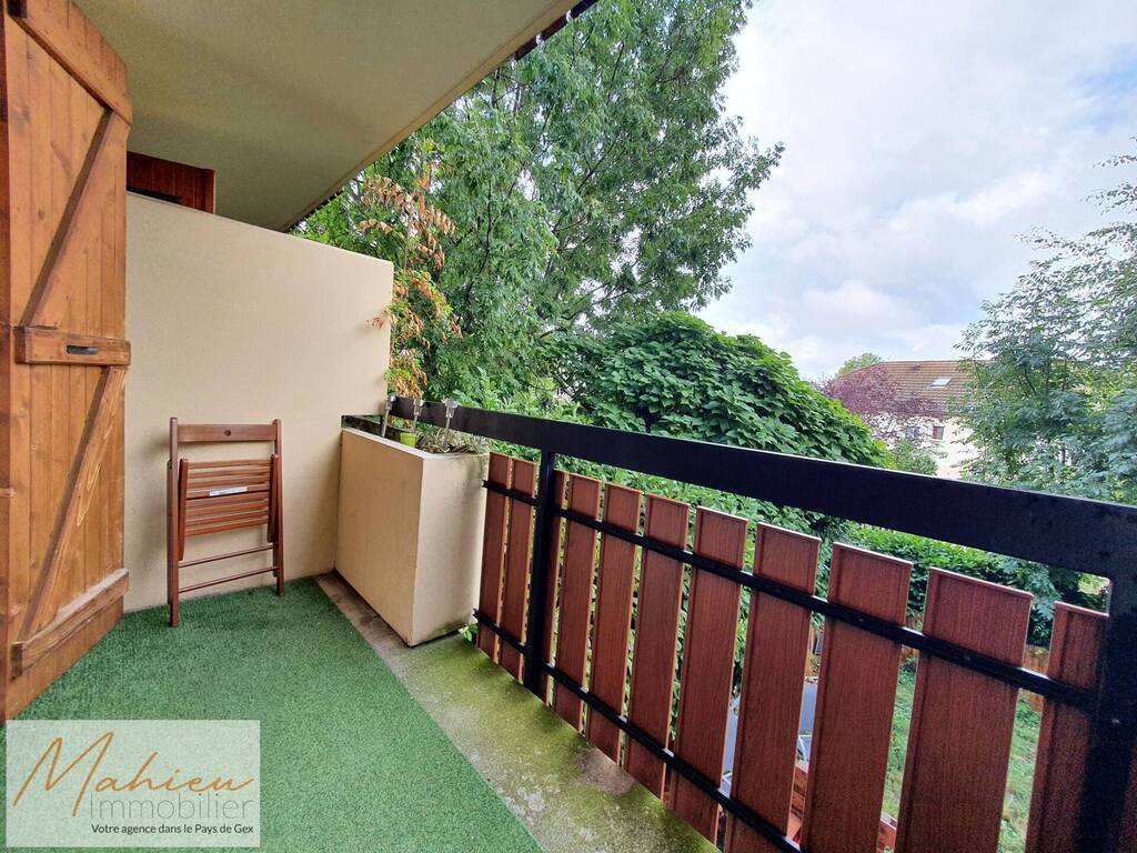 Vendu Appartement t2 32.36 m² Saint-Jean-de-Gonville 01630