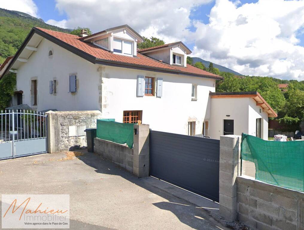 Buy House 5 rooms 115 m² Crozet 01170