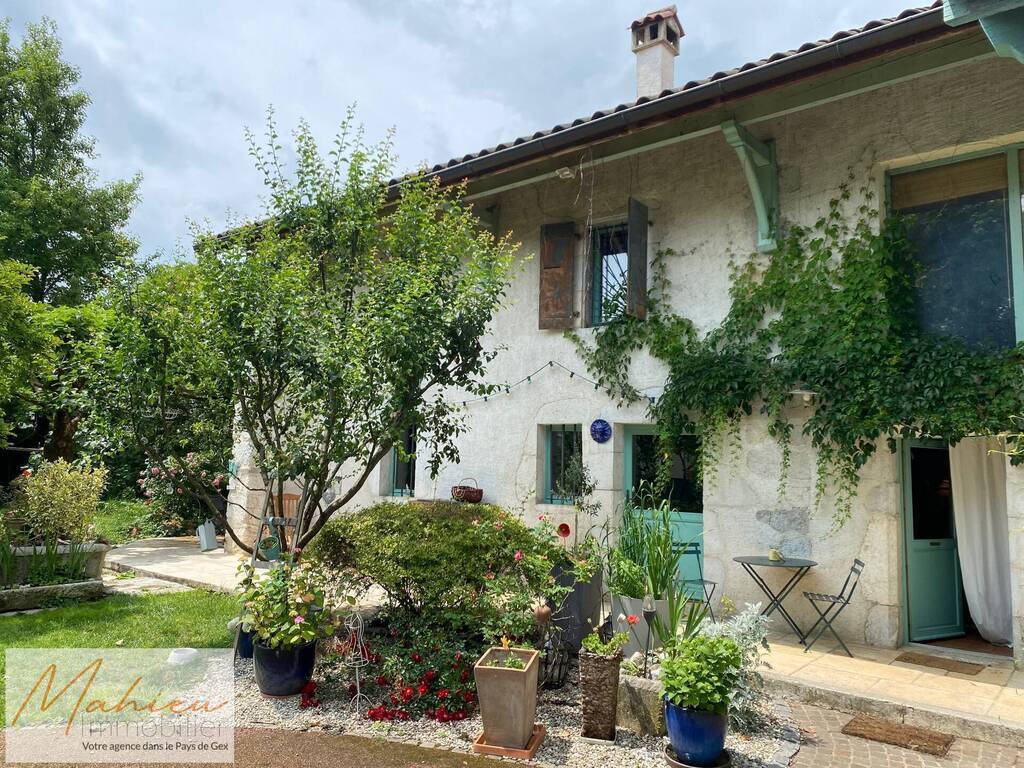 Location Maison 5 pièces 212 m² Thoiry 01710