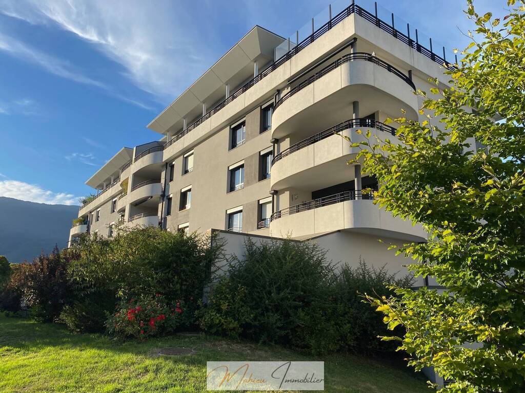 Vente Appartement t5 133 m² Saint-Genis-Pouilly 01630