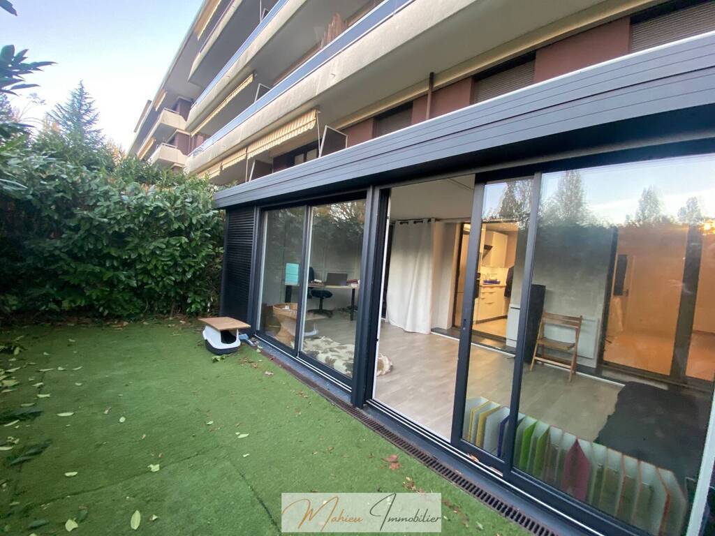 Buy Apartment t3 82 m² Ferney-Voltaire 01210