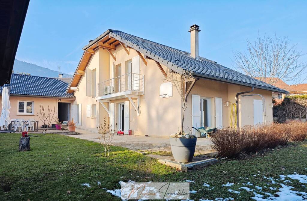 Vente Maison individuelle 7 pièces 166.47 m² Gex 01170
