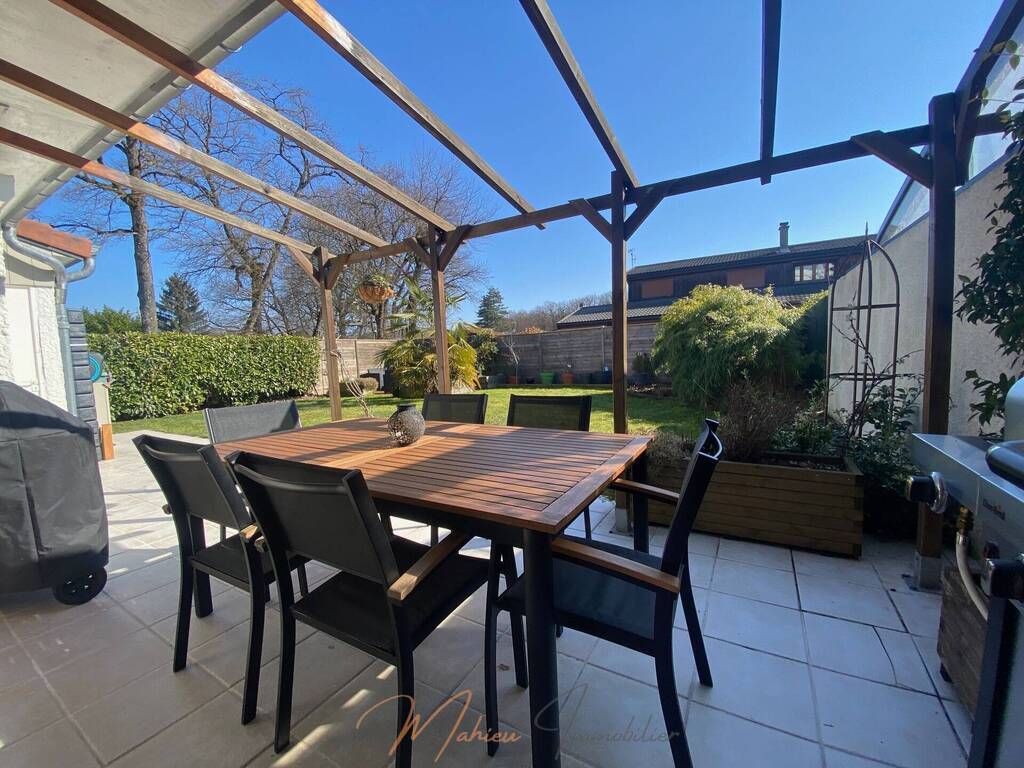 Vente Maison 6 pièces 125 m² Versonnex 01210
