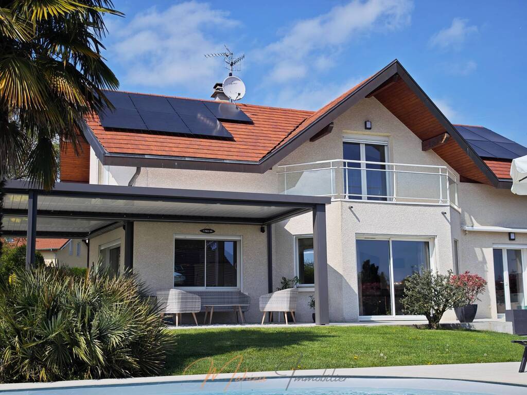 Buy Individual house 6 rooms 182 m² Cessy 01170
