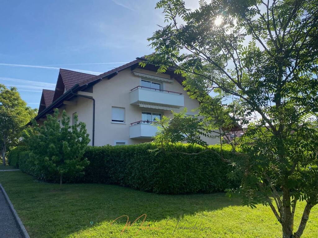 Vente Appartement 3 pièces 78 m² Chevry 01170