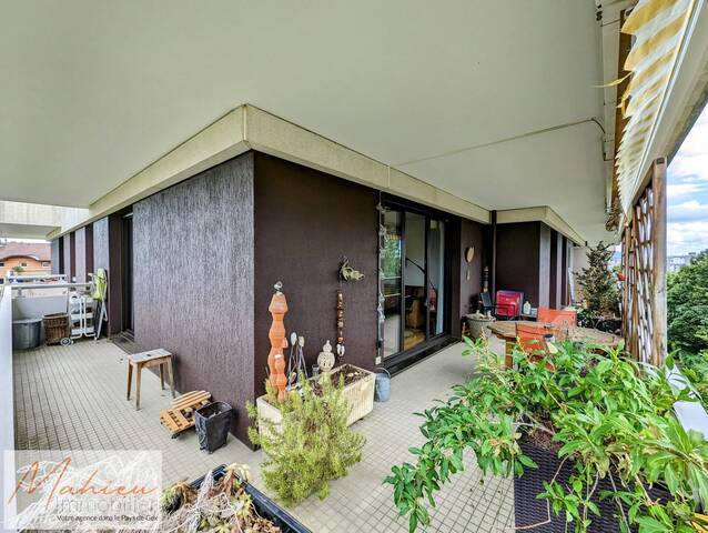 Bien vendu - Appartement t3 83 m² Ferney-Voltaire 01210