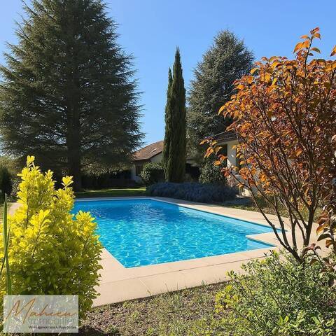 Vente Maison individuelle 5 pièces 200 m² Cessy 01170