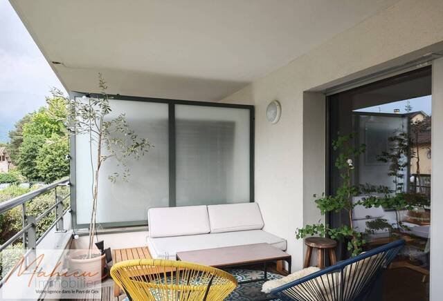 Vente Appartement t3 71 m² Saint-Genis-Pouilly 01630