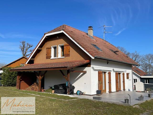 Buy Individual house 6 rooms 172 m² Échenevex 01170