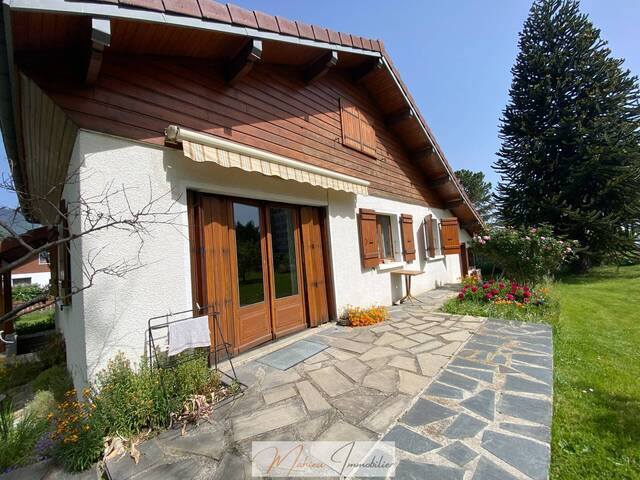 Vente Maison 5 pièces 86 m² Saint-Genis-Pouilly 01630