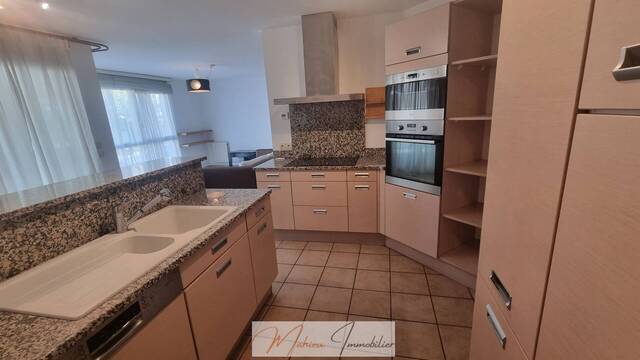 Vente Appartement t3 103 m² Saint-Genis-Pouilly 01630