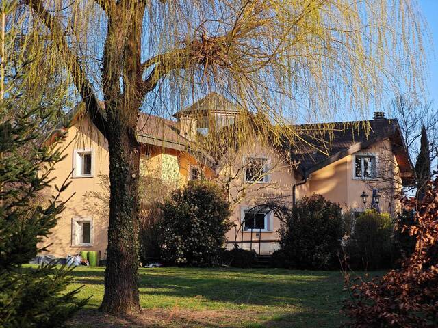 Vente Maison individuelle 8 pièces 250 m² Cessy 01170