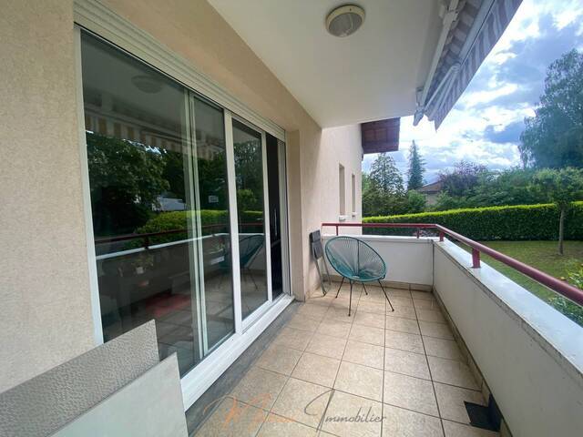 Vente Appartement t3 78 m² Chevry 01170