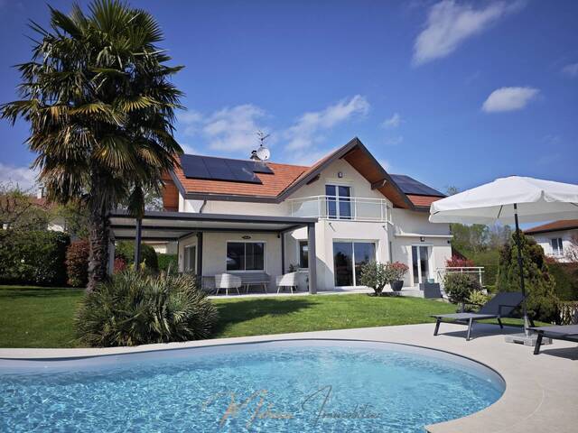 Vente Maison villa 6 pièces 182 m² Cessy 01170