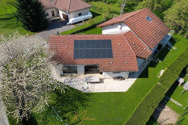 Vente Maison 6 pièces 139 m² Saint-Genis-Pouilly 01630