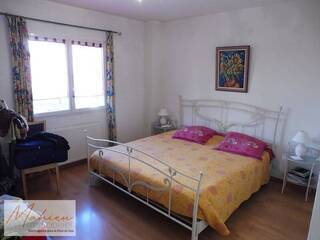 Sold Individual house 6 rooms 186 m² Cessy 01170