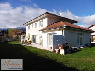 Sold Individual house 6 rooms 186 m² Cessy 01170