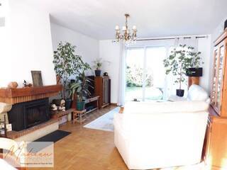 Sold House 5 rooms 106 m² Versonnex 01210