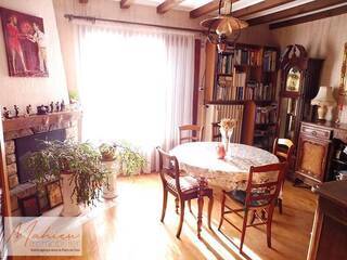 Sold Individual house 5 rooms 110 m² Cessy 01170