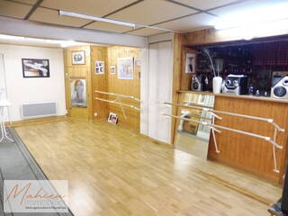 Sold Individual house 5 rooms 110 m² Cessy 01170