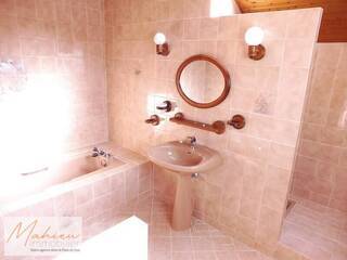 Sold Individual house 5 rooms 126 m² Cessy 01170