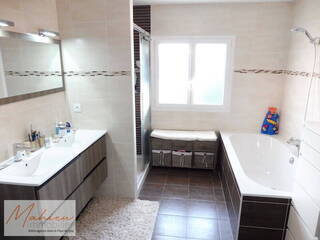 Vendu Maison individuelle 6 pièces 186 m² Versonnex 01210