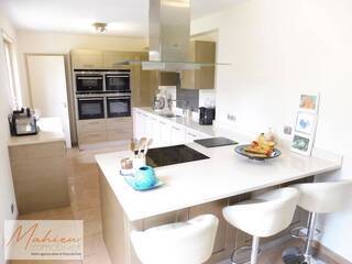 Vendu Maison individuelle 7 pièces 230 m² Cessy 01170