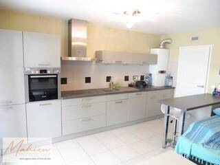 Vendu Appartement t3 75 m² Thoiry 01710