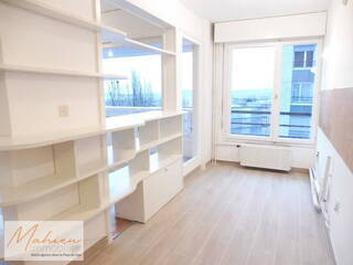Vendu Appartement 1 pièce 40.7 m² Saint-Genis-Pouilly 01630