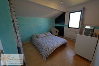 Vendu Maison individuelle 6 pièces 182 m² Cessy 01170