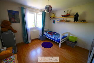 Sold Individual house 5 rooms 155 m² Cessy 01170
