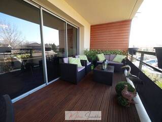 Vendu Appartement 4 pièces 85 m² Ornex 01210