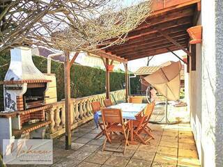 Sold Individual house 5 rooms 115 m² Gex 01170