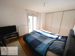 Sold Apartment duplex 3 rooms 81 m² Saint-Genis-Pouilly 01630