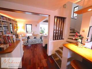 Sold Old house 6 rooms 190 m² Grilly 01220