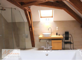 Vendu Maison individuelle 5 pièces 200 m² Gex 01170