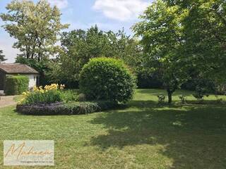 Vendu Maison individuelle 5 pièces 200 m² Gex 01170