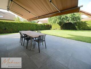 Vendu Maison individuelle 7 pièces 208 m² Ornex 01210