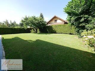 Vendu Maison individuelle 7 pièces 208 m² Ornex 01210