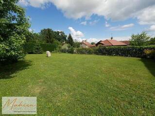 Vendu Maison individuelle 6 pièces 210 m² Cessy 01170