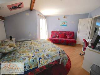 Vendu Maison individuelle 6 pièces 210 m² Cessy 01170