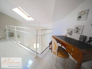 Vendu Maison individuelle 6 pièces 210 m² Cessy 01170