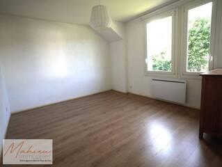 Vendu Maison mitoyenne 5 pièces 120 m² Versonnex 01210