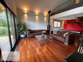 Vendu Maison individuelle 5 pièces 206 m² Grilly 01220